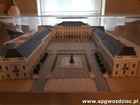 gallery1